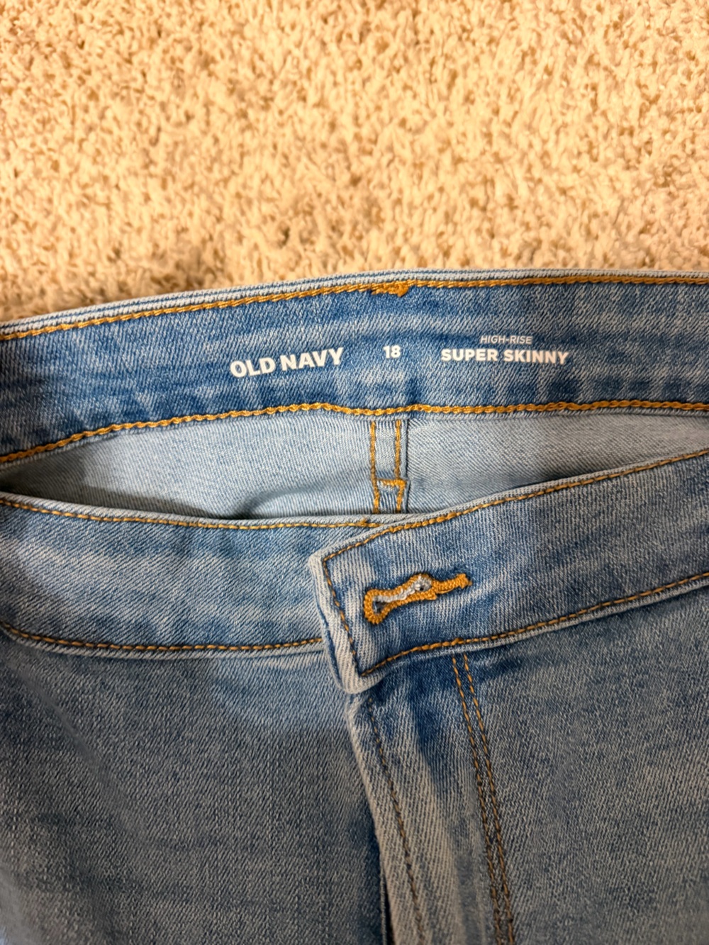 Old Navy Light Blue Skinny Jeans with Tan Stitching